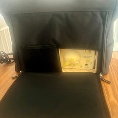 Medela 電動搾乳機トートタイプ （搾乳ブラ+母乳保存バッグ等）の画像