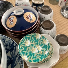 色々な食器
の画像