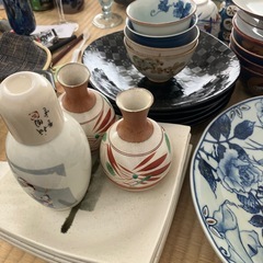 色々な食器
の画像