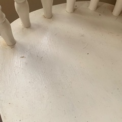白いおしゃれなチェアの画像