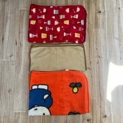 ブランケット3枚セット(1枚おまけ)の画像