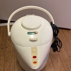 電気ポットの画像