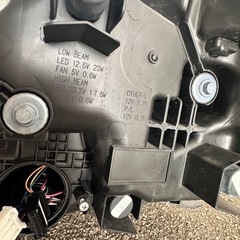 アルファード 30系 右ヘッドライトASSY 美品 割れなし 3BA-AGH30W 令和4年式車外しの画像