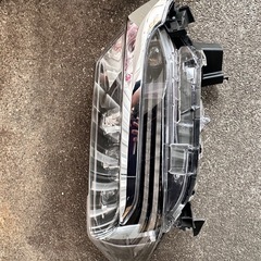 アルファード 30系 右ヘッドライトASSY 美品 割れなし 3BA-AGH30W 令和4年式車外しの画像