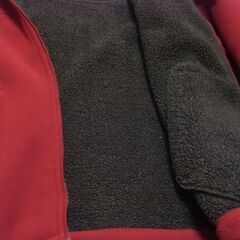 ユニクロ フード付きコート XLサイズ レッド系 男女兼用 お譲りします。の画像