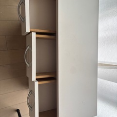 キャスター付シェルフ　の画像