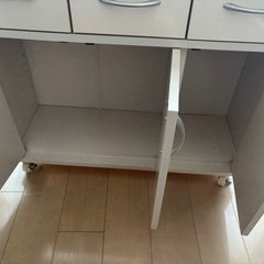 キャスター付シェルフ　の画像