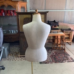 トルソー　布張り木製の画像