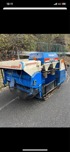 井関農機（ISEKI）のコンバイン「フロンティア140」