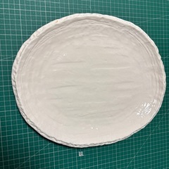 楕円形の大皿 未使用に近いの画像