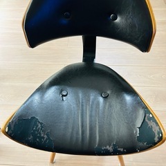 無料！カフェ風ダイニングチェアの画像
