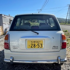 ミラジーノ　車　本体の画像