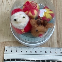 羊毛フェルト　クリスマスドームの画像