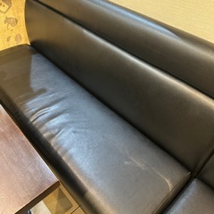 飲食店テーブルセットの画像