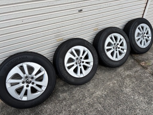 お話中)50プリウス純正15インチタイヤセット