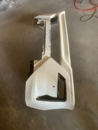 日産 セレナ c27 フロントバンパー