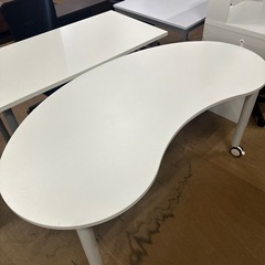 キャスター付きオフィスデスクの画像