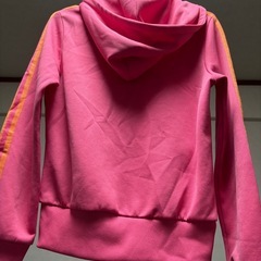 adidasピンク🎀パーカーのみの画像
