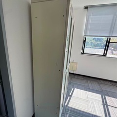食器棚の画像