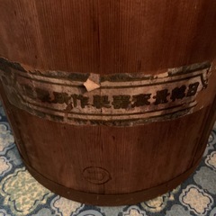 かなり古い　樽の画像