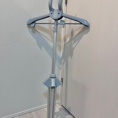 アイロン用衣類ハンガー　伸縮可能　グレー　の画像