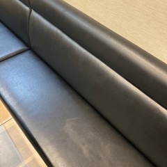 飲食店テーブルセットの画像