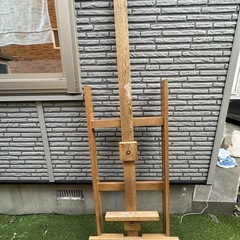 イーゼルの画像