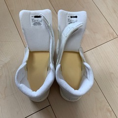 アシックス　ハイカットスニーカー（17センチ）の画像