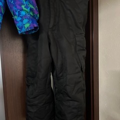 子ども用スキーウェアセット（恐竜柄）　スノーパンツ　100㎝の画像