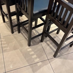 カウンターチェア3つセットの画像