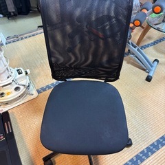 【激安】IKEA 1人用イス　ドーベルゲットチェア　回転チェアの画像