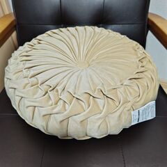 ニトリのエンケイクッション ダリア2 美品の画像