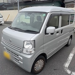 【車駐泊】4パワーウィンドウ、後部席セパレート(アームレスト付)...