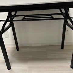 【0円】折りたたみテーブルの画像