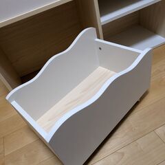 ニトリ　キッズ収納ラック　絵本棚の画像