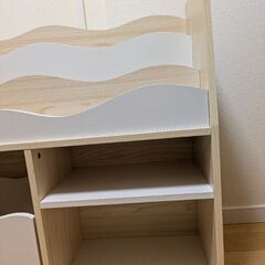 ニトリ　キッズ収納ラック　絵本棚の画像
