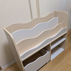 ニトリ　キッズ収納ラック　絵本棚の画像