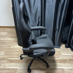 ゲーミングチェアの画像