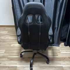 ゲーミングチェアの画像