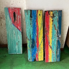 アンティークなベンチ② カラフルの画像