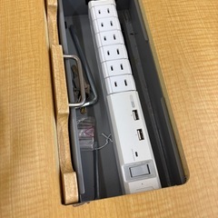 【美品】オフィスOAミーティングテーブルの画像