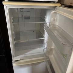 シャープ冷蔵庫　の画像