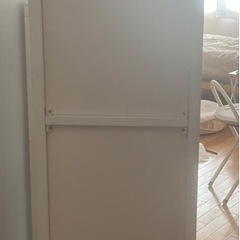 決まりました！スリムガラスキャビネットの画像