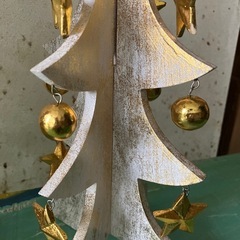 ナチュラルなクリスマスツリーの画像