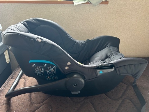 Joie juva新生児用チャイルドシートとI-anchorFIXベース　2点セット