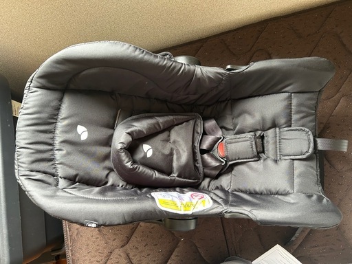 Joie juva新生児用チャイルドシートとI-anchorFIXベース 2点セット