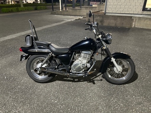 スズキ　マローダー250 アメリカンバイク