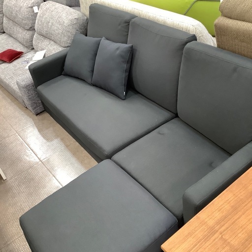 【軽トラ貸し出し無料！配送可！】3人掛けカウチソファー入荷しました！