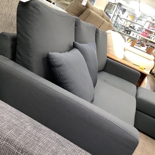 【軽トラ貸し出し無料！配送可！】3人掛けカウチソファー入荷しました！