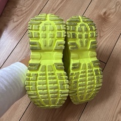 黄色スニーカー21cmの画像